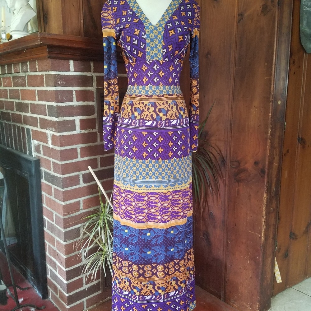 VINTAGE 70s Maxi Dress